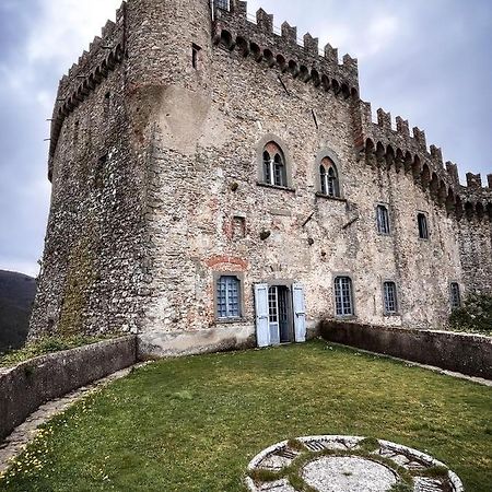 Castello Malaspina Di Fosdinovo Hotell Exteriör bild